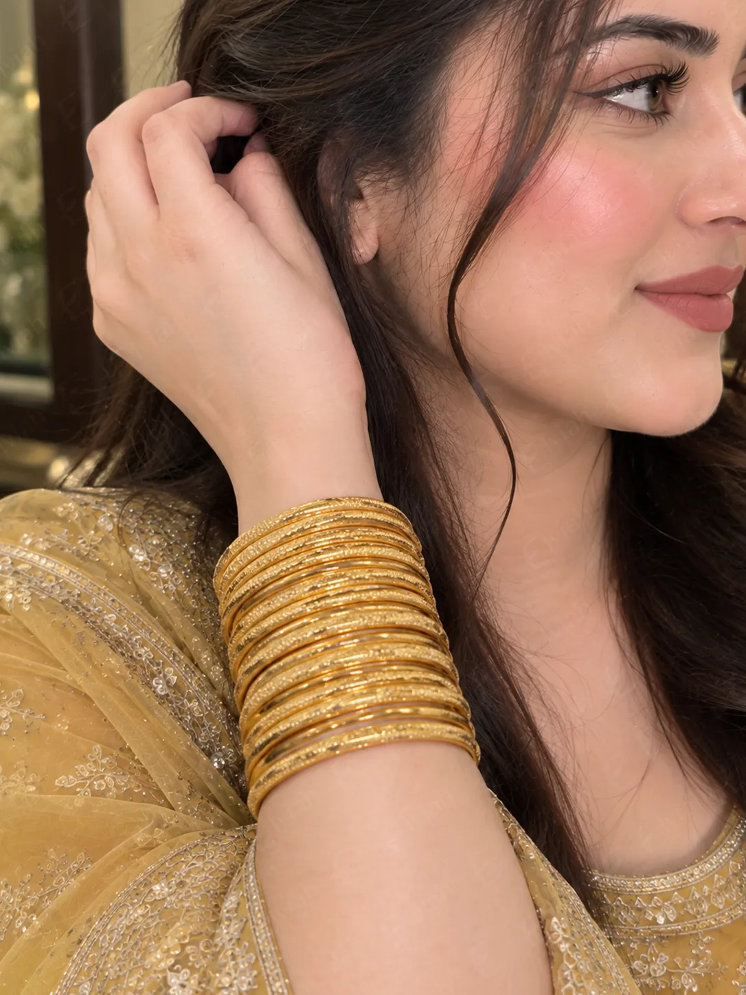 Classic Gold Texture Bangle Set (6)