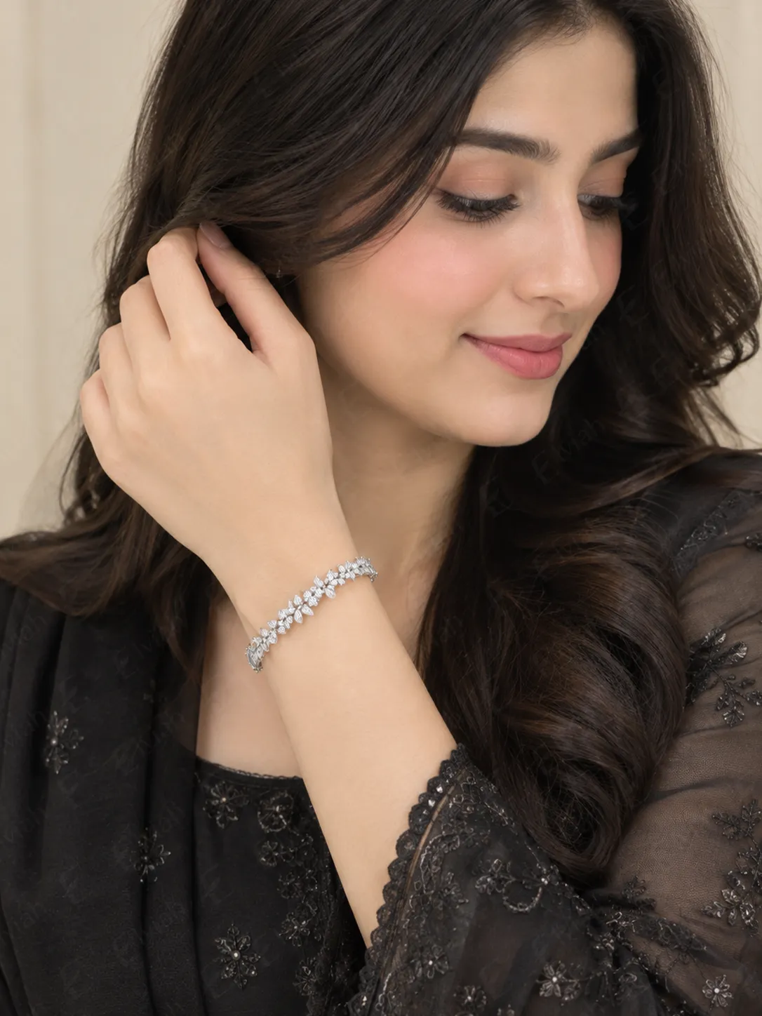 Crystal Bloom Centerpiece Bracelet (5)
