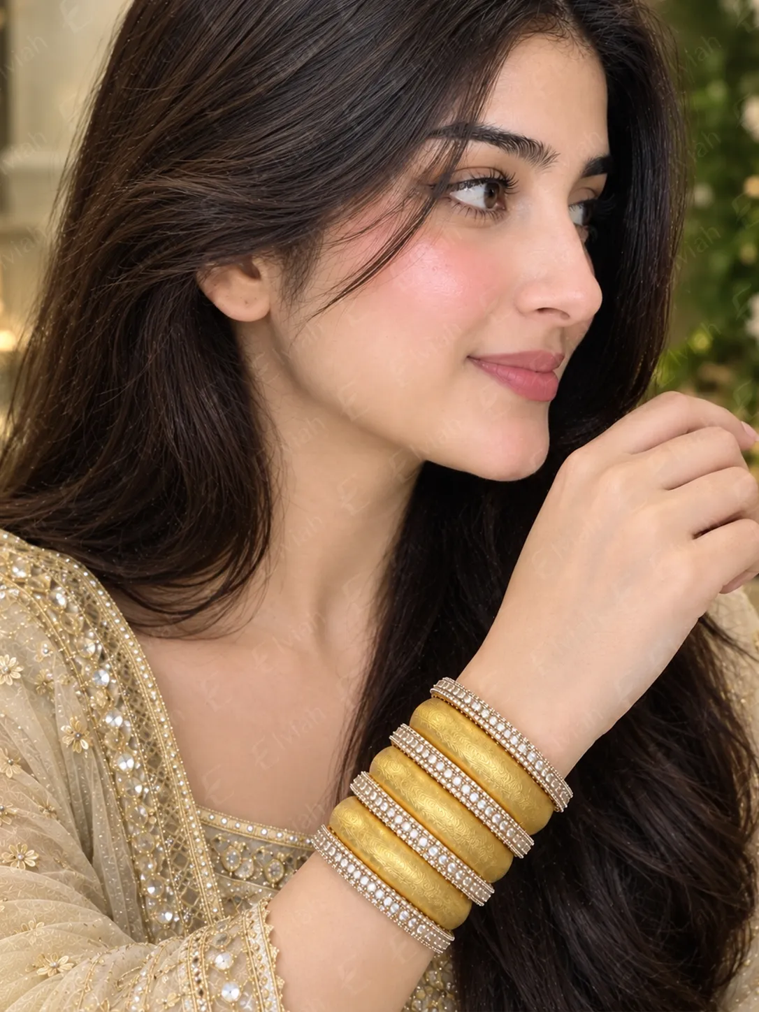 Crystal Edge Gold Bangle Set (4)