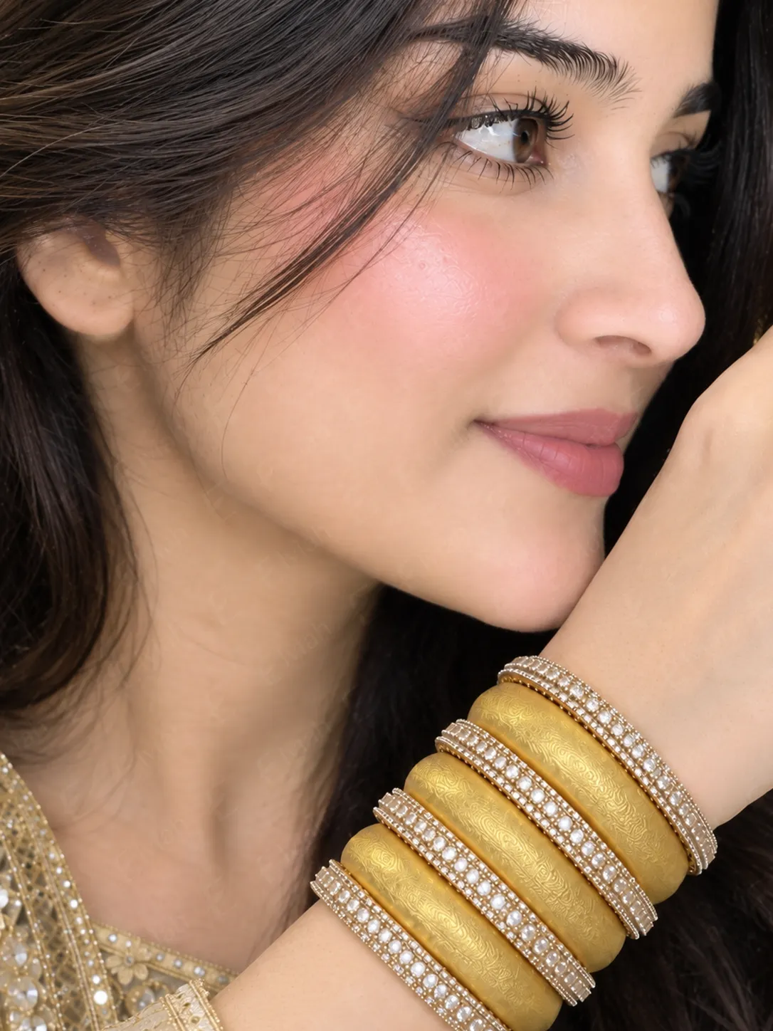 Crystal Edge Gold Bangle Set (6)